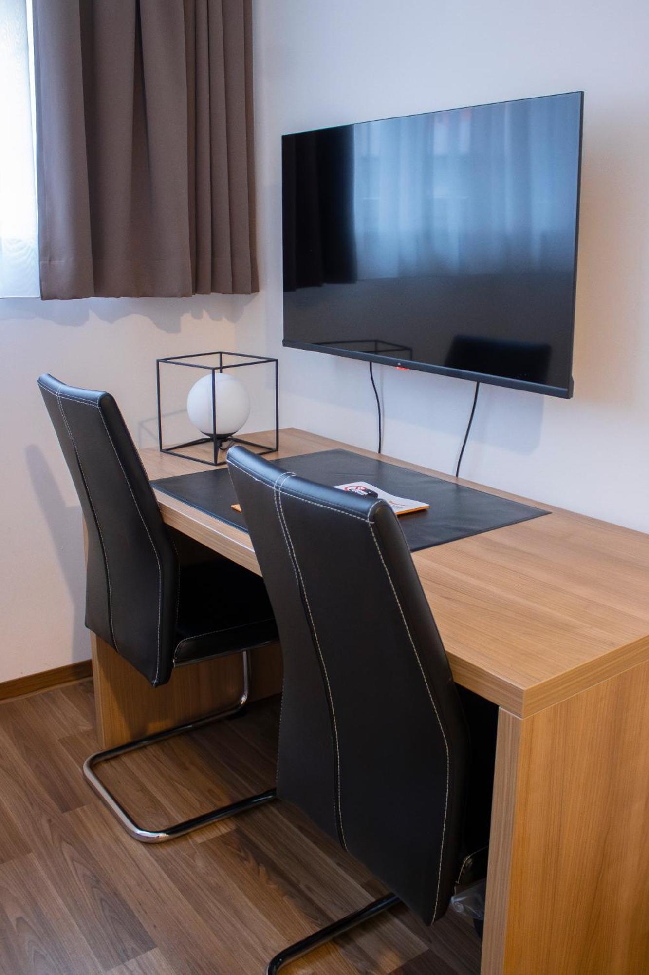Orange Hotel Und Apartments Neu-Ulm Zewnętrze zdjęcie