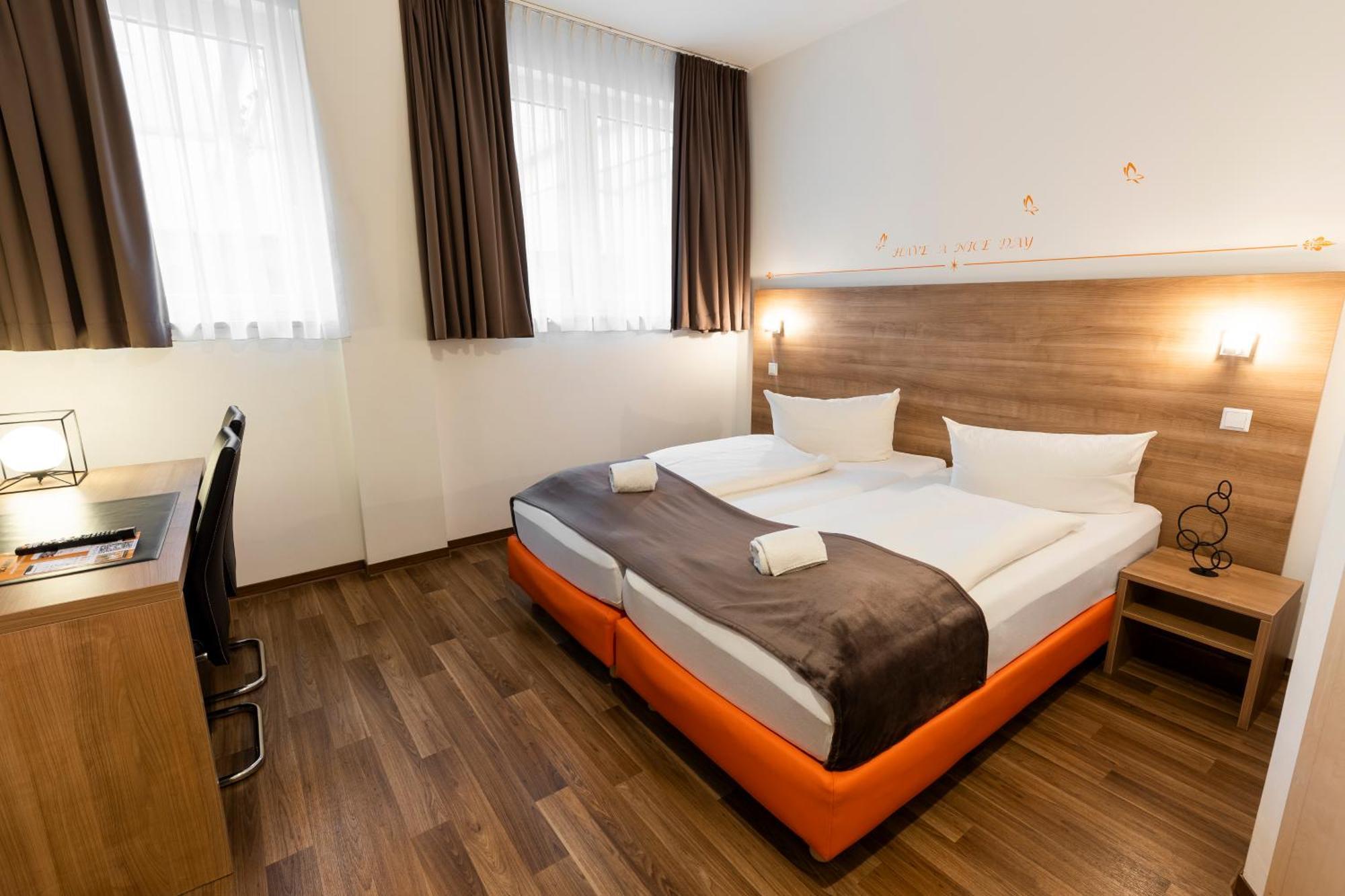 Orange Hotel Und Apartments Neu-Ulm Zewnętrze zdjęcie