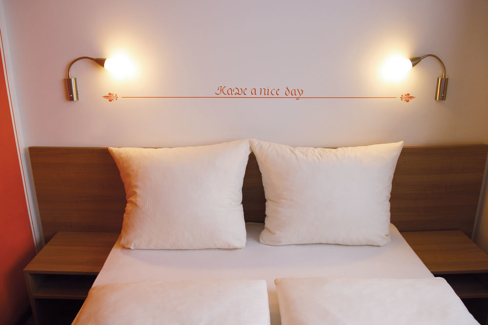 Orange Hotel Und Apartments Neu-Ulm Zewnętrze zdjęcie
